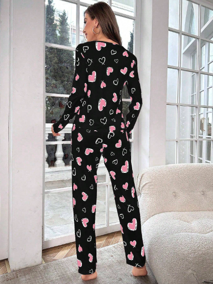 Conjunto de Pijama Longo Femino com Detalhes de Coração - moupesmoda